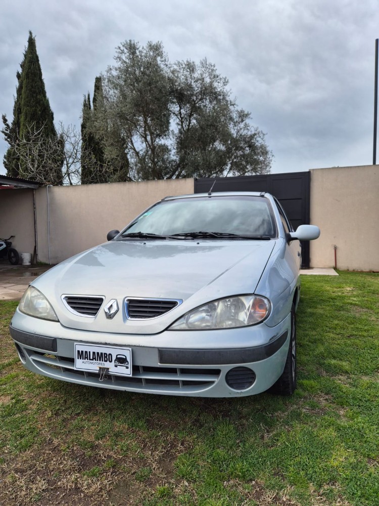 Renault Megane Tric  Expresion TD — foto 6